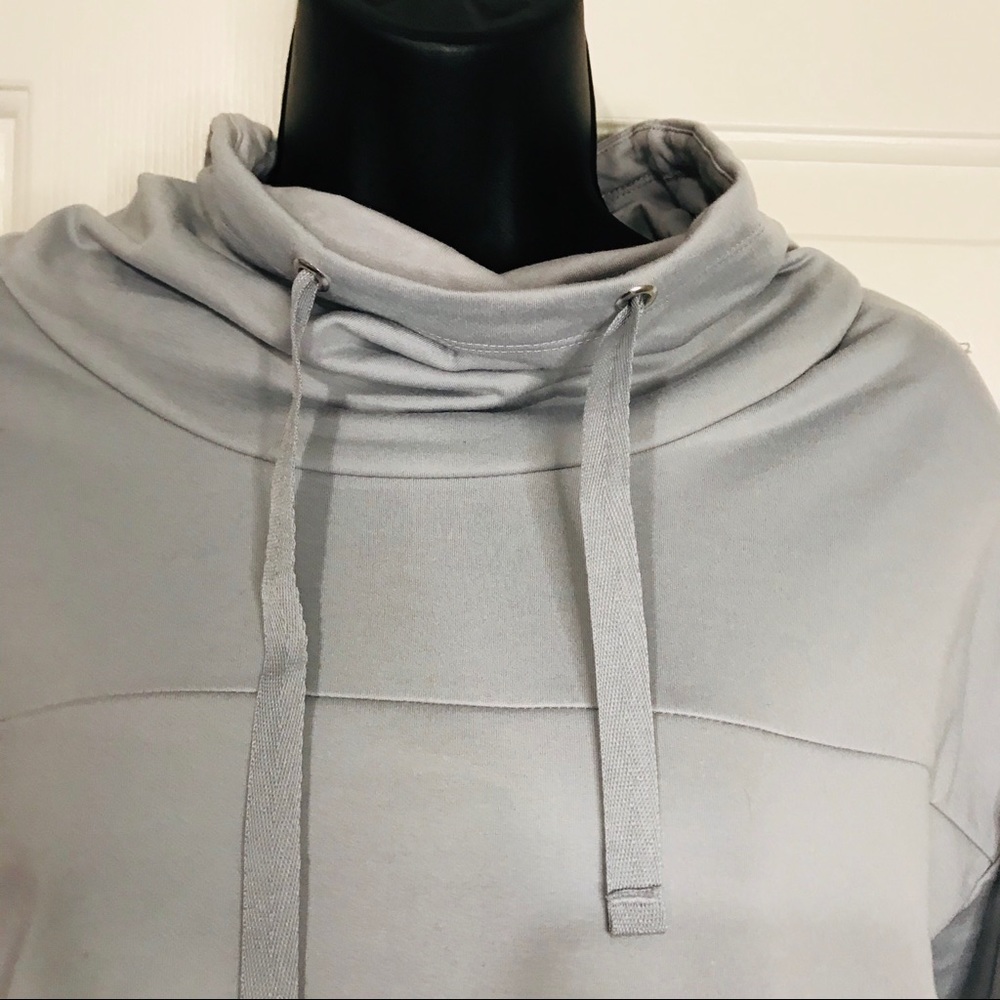Fabletics pull over - Picture 6 of 7